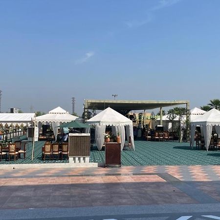 Grand Hotel Nawanshahr Nawāshahr Extérieur photo