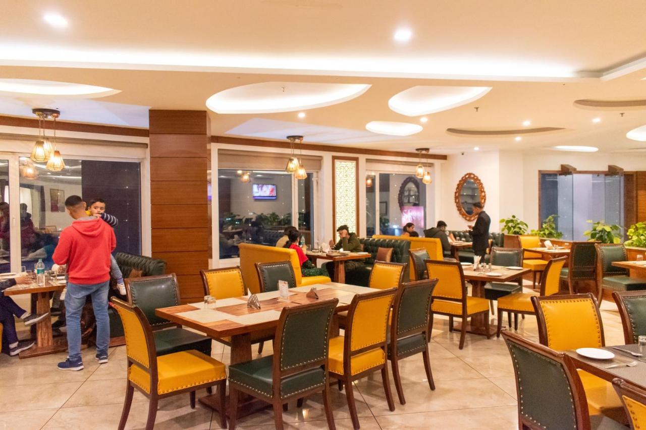 Grand Hotel Nawanshahr Nawāshahr Extérieur photo