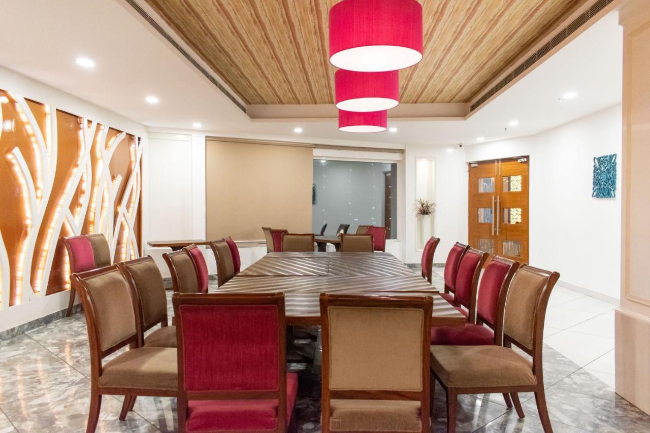 Grand Hotel Nawanshahr Nawāshahr Extérieur photo