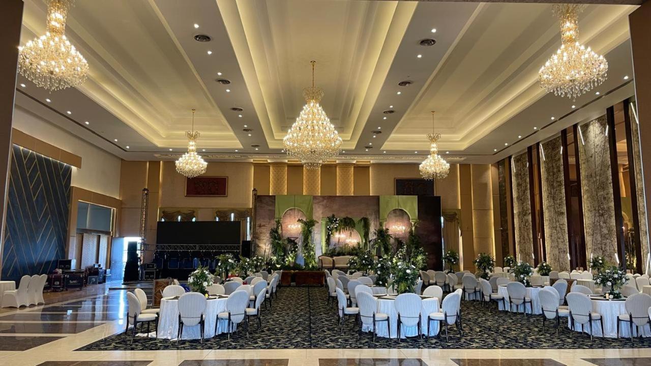 Grand Hotel Nawanshahr Nawāshahr Extérieur photo