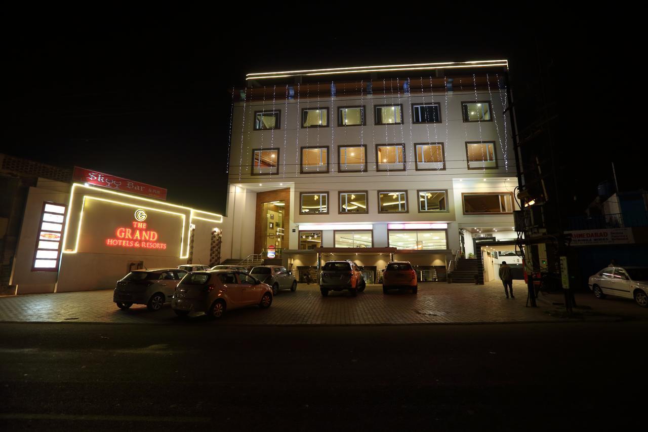 Grand Hotel Nawanshahr Nawāshahr Extérieur photo