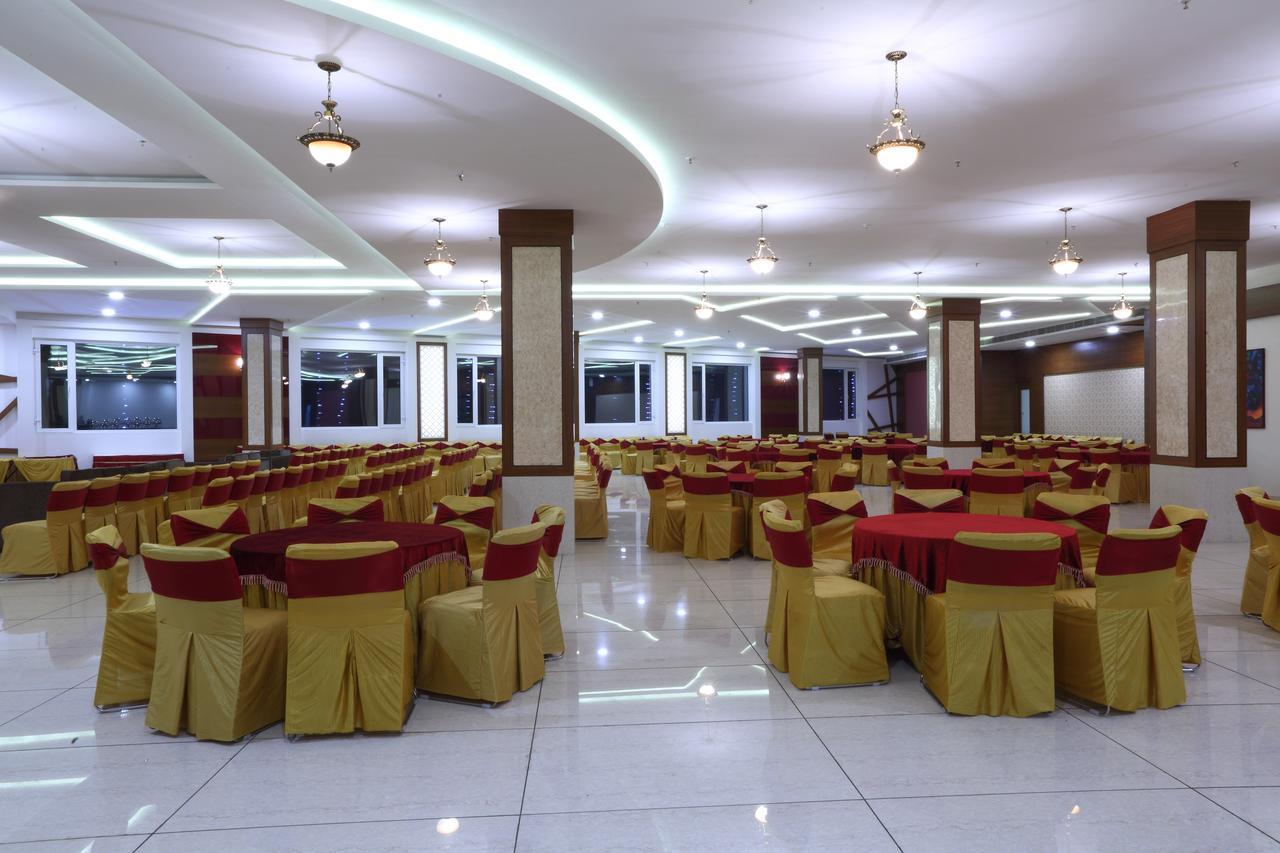 Grand Hotel Nawanshahr Nawāshahr Extérieur photo