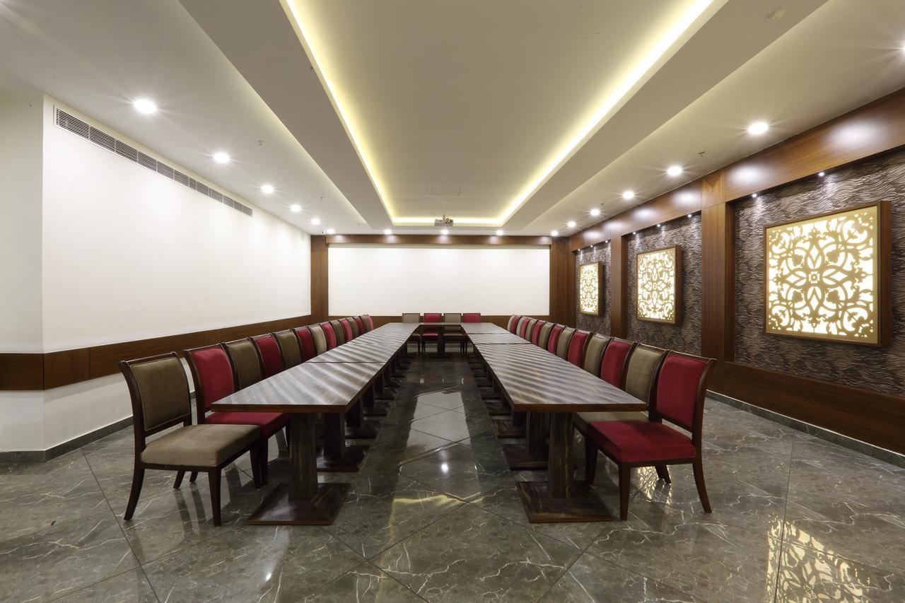 Grand Hotel Nawanshahr Nawāshahr Extérieur photo