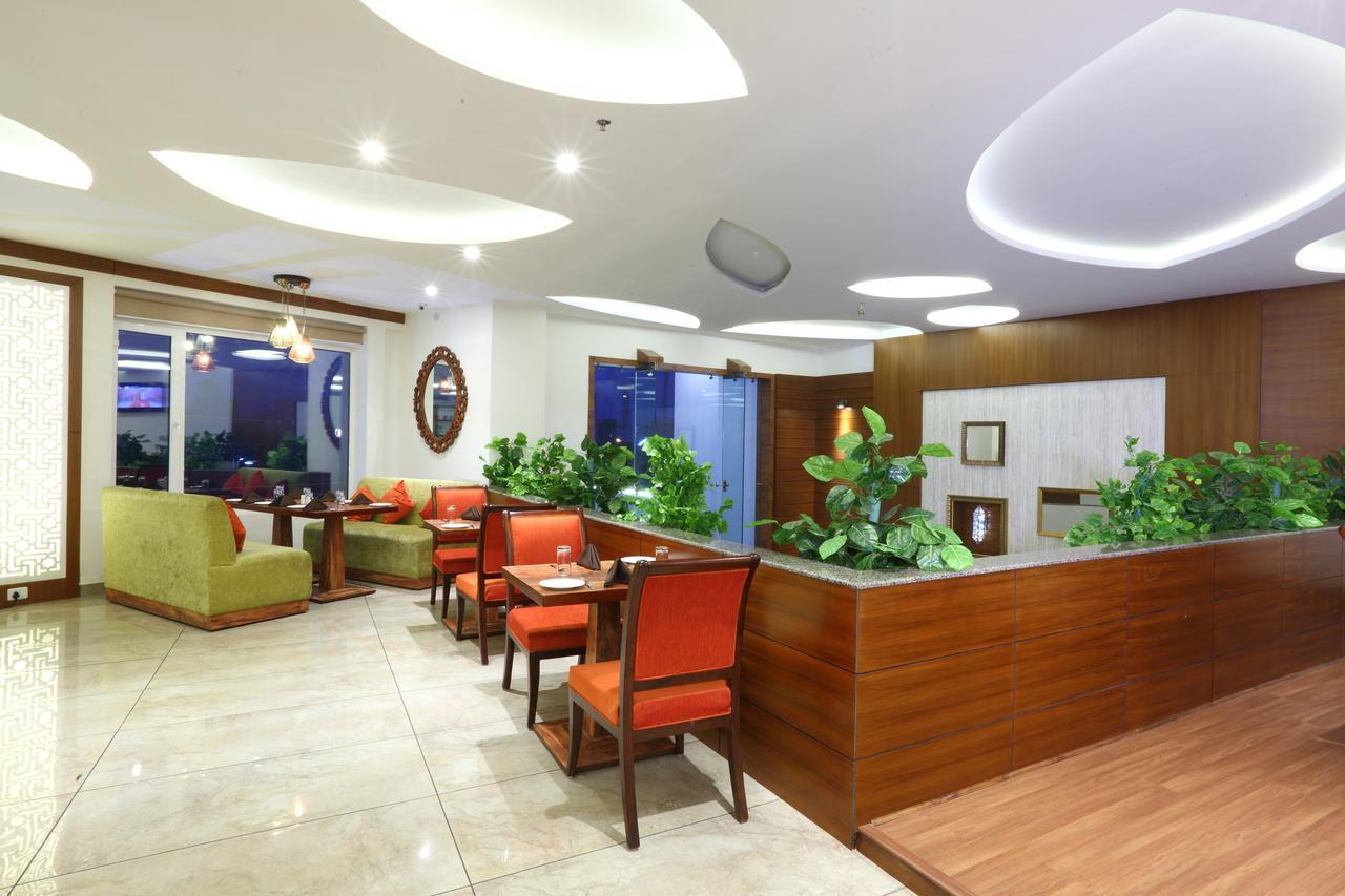 Grand Hotel Nawanshahr Nawāshahr Extérieur photo