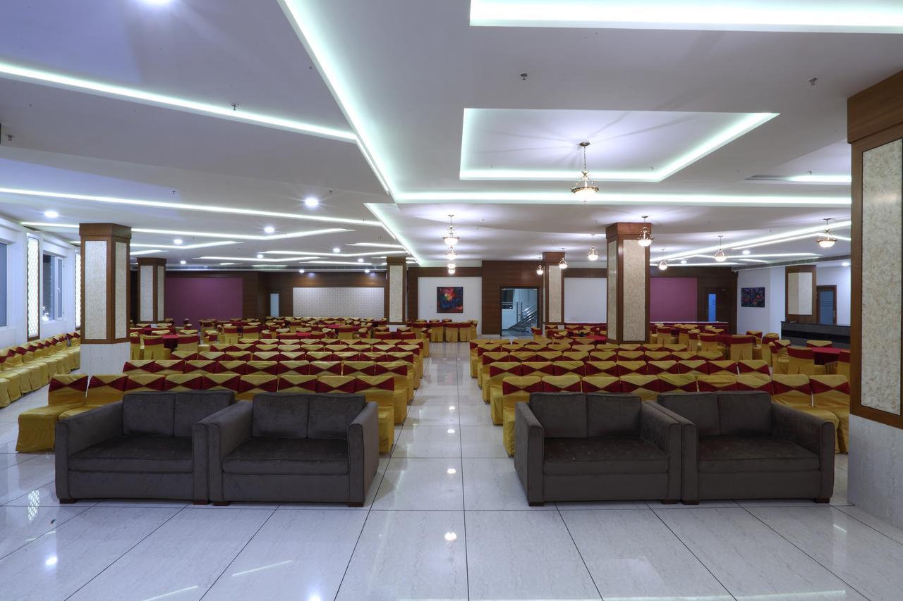 Grand Hotel Nawanshahr Nawāshahr Extérieur photo