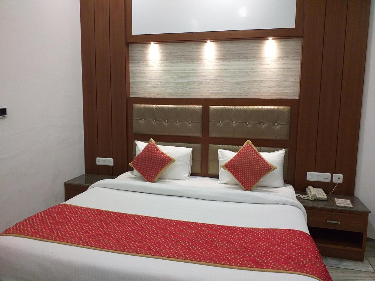 Grand Hotel Nawanshahr Nawāshahr Extérieur photo