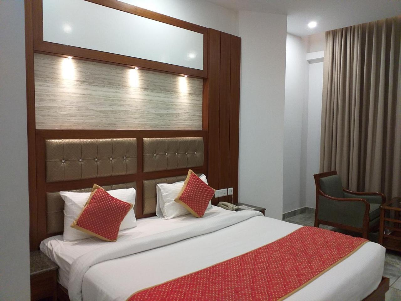 Grand Hotel Nawanshahr Nawāshahr Extérieur photo